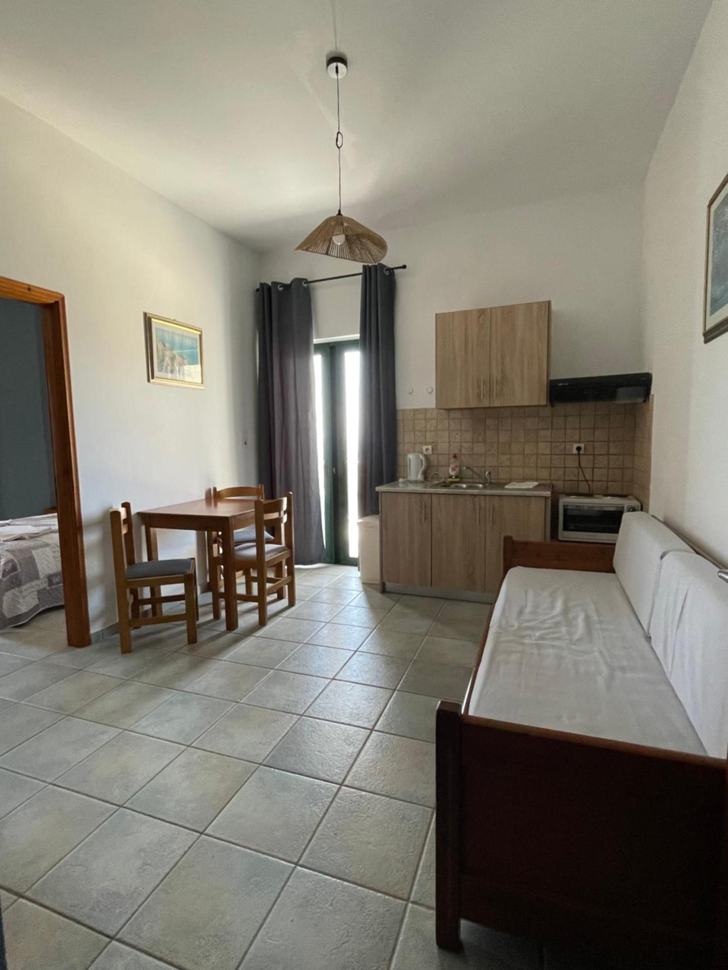 Apartamento 4Seasons Sfakia Khóra Sfakíon Exterior foto